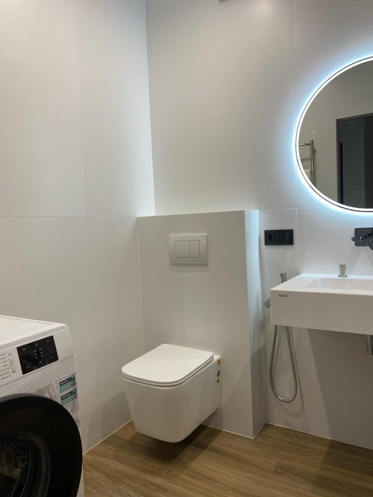 Апартаменти В Районі Автовокзалу Поблизу Обласноі Лікарні Жк Great House รีฟเน ภายนอก รูปภาพ